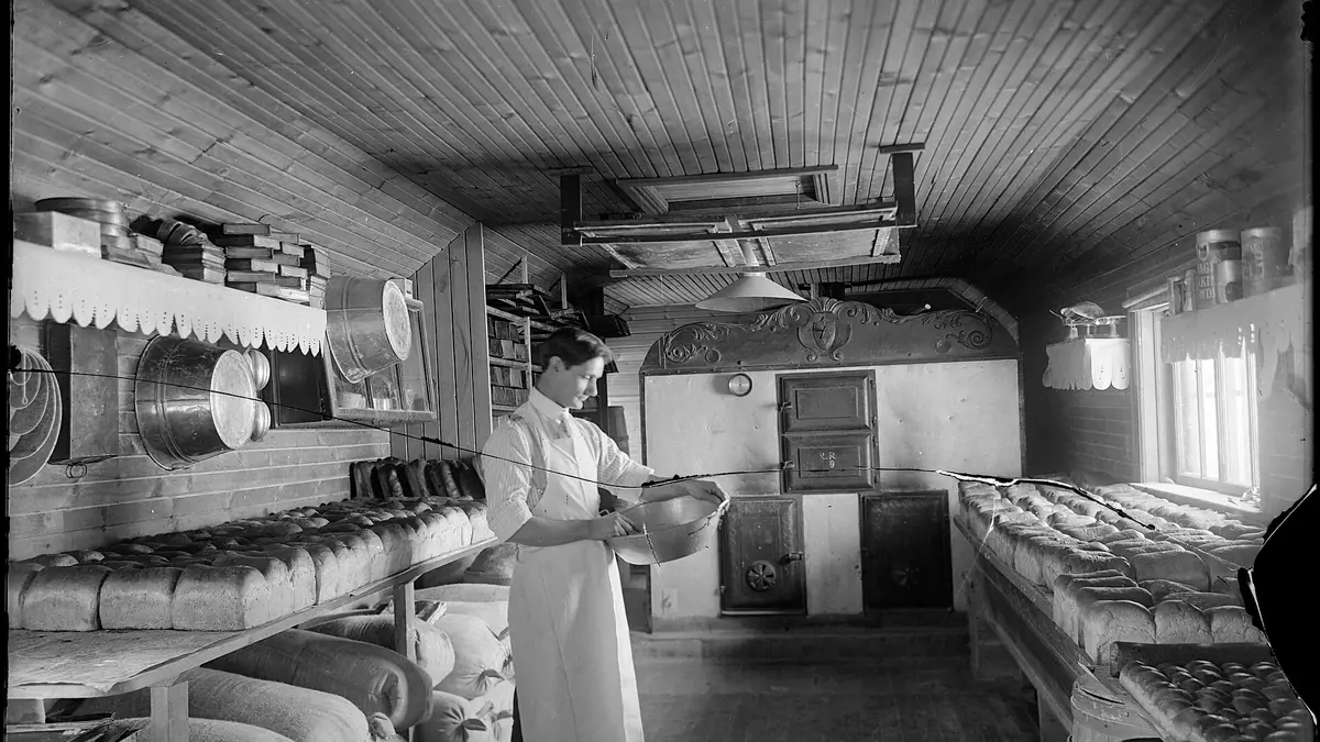 Wenzels The Bakers – bakery in Burnt Oak, London